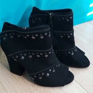 JESSICA SIMPSON heels